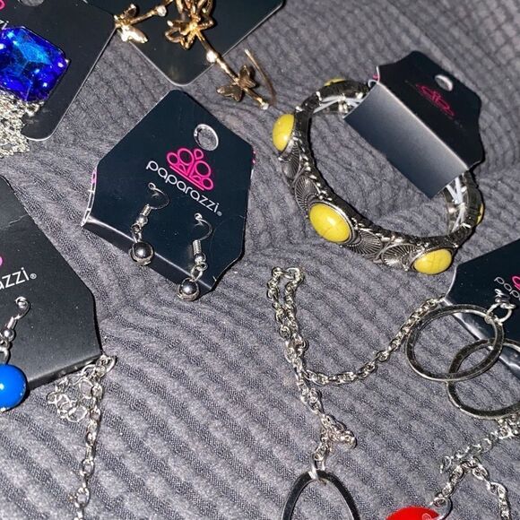 Paparazzi huge lot of new jewelry bracelets necklaces earrings - Picture 8 of 11